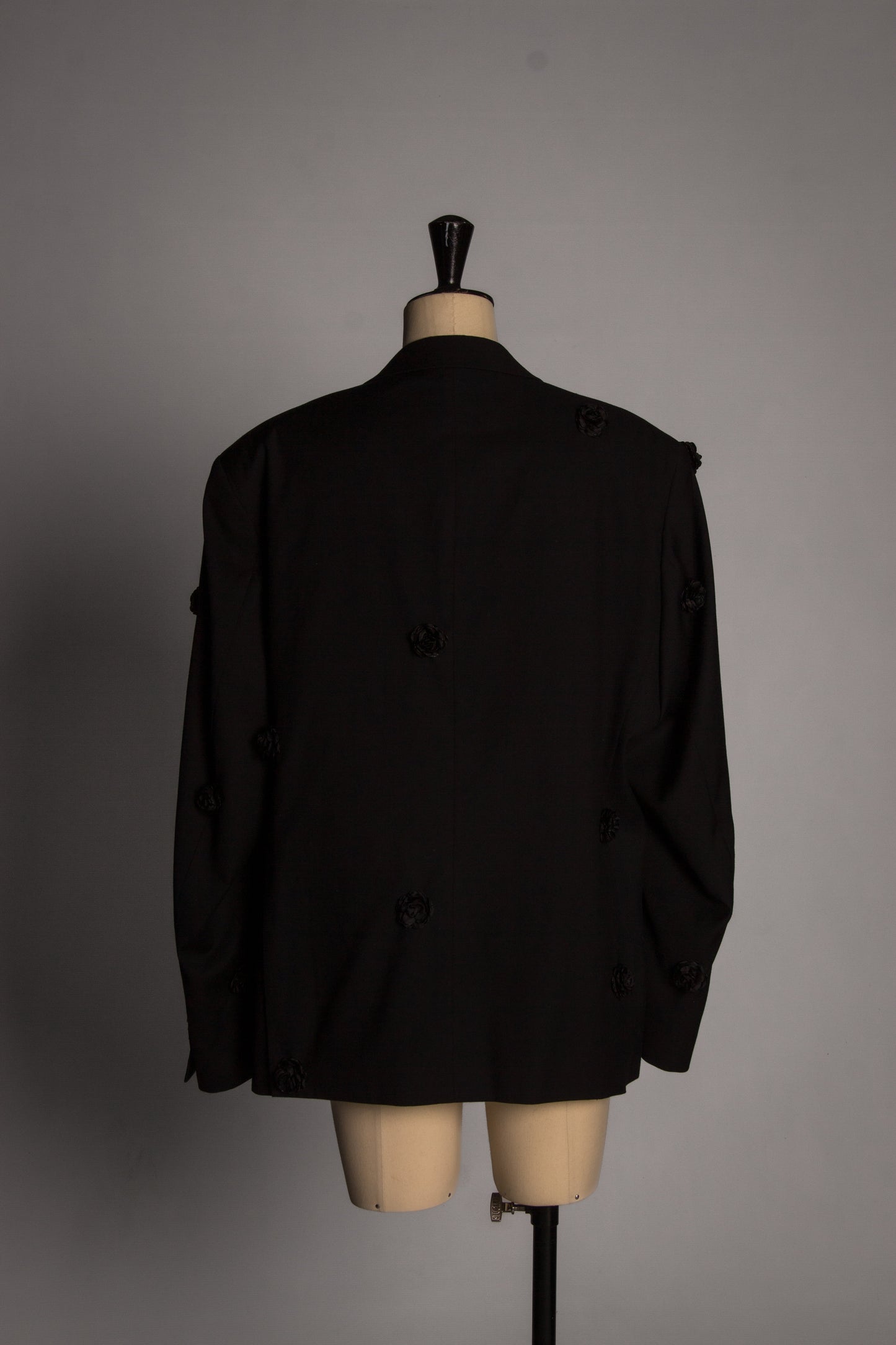 Veste à Fleurs Noires