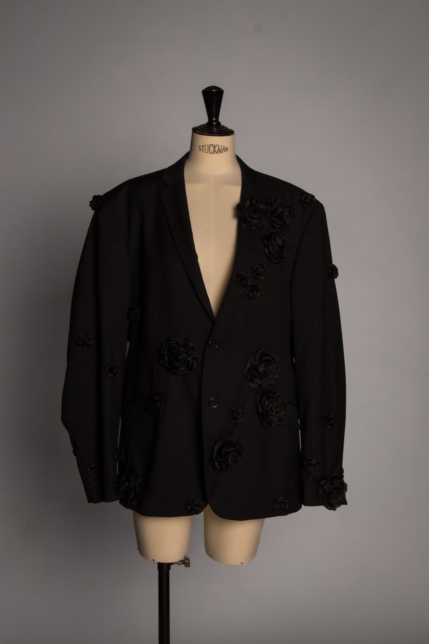 Veste à Fleurs Noires